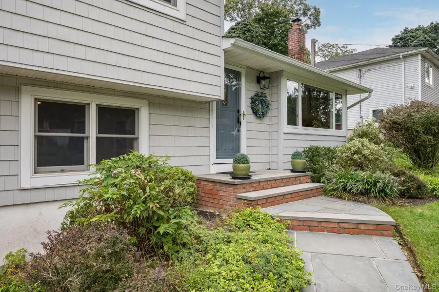 30 Sheppard Lane, Huntington, NY 11743 - #3