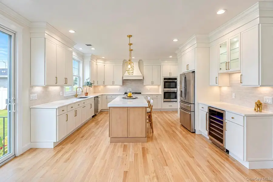 89 West Avenue, Hicksville, NY 11801 - #2