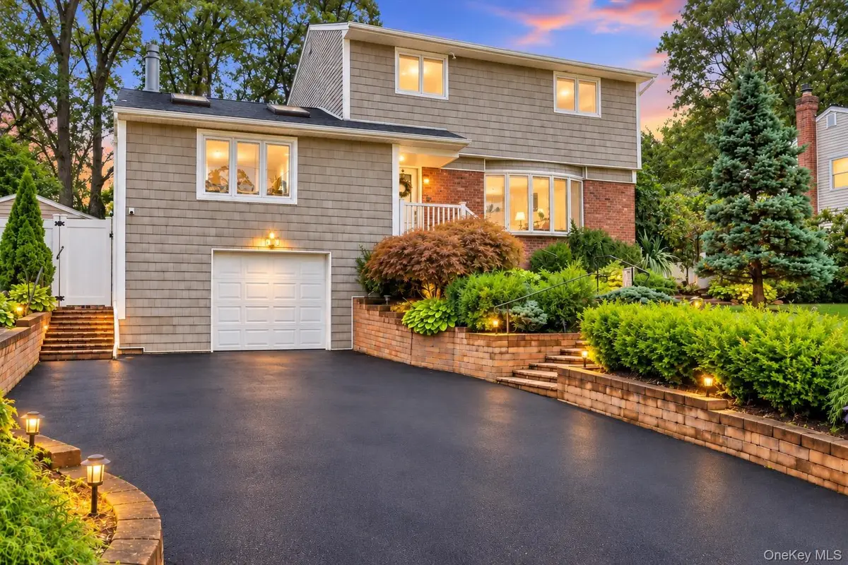 16 Wren Drive, Hauppauge, NY 11788 - #1