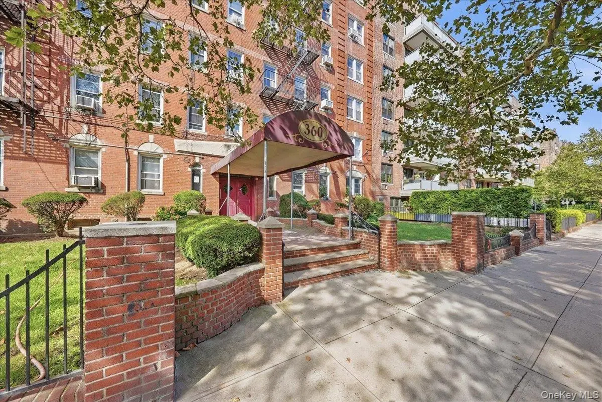 360 Ocean Parkway #5G, Brooklyn, NY 11218 - #1