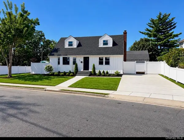 2216 Brooklyn Avenue, Merrick, NY 11566