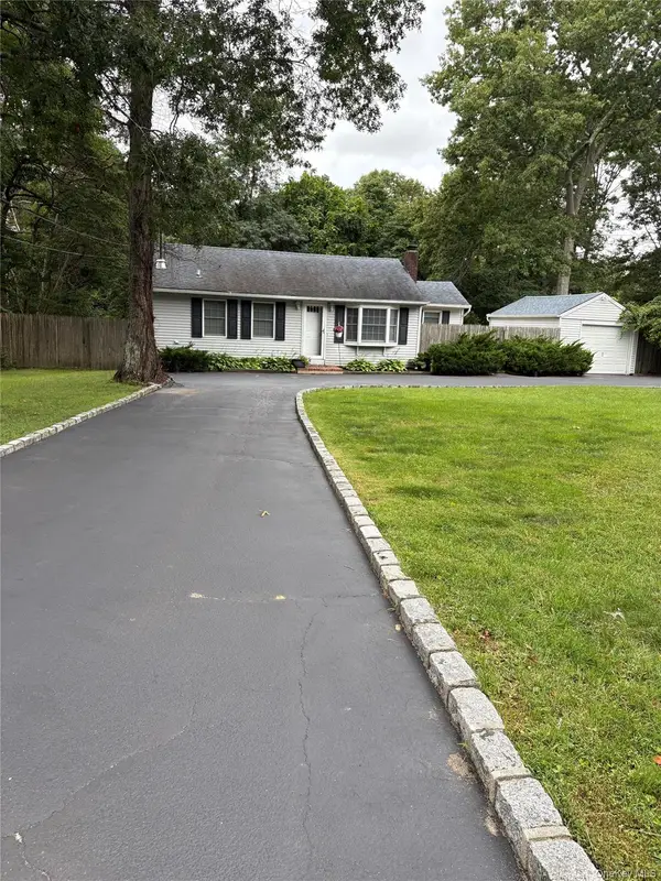 499 Revilo Avenue, Shirley, NY 11967