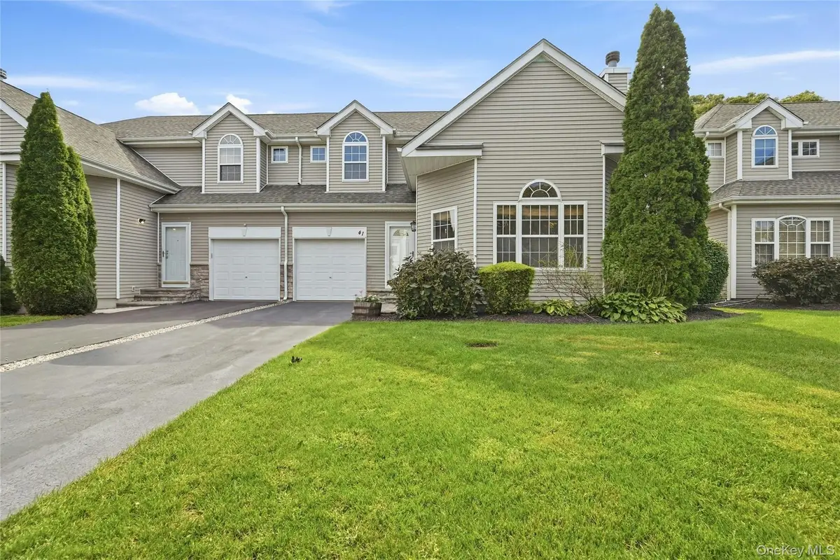 41 Sunflower Ridge Road, South Setauket, NY 11720 - #1