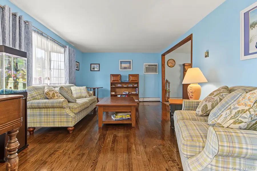 4 Davies Drive, Wappingers Falls, NY 12590 - #2