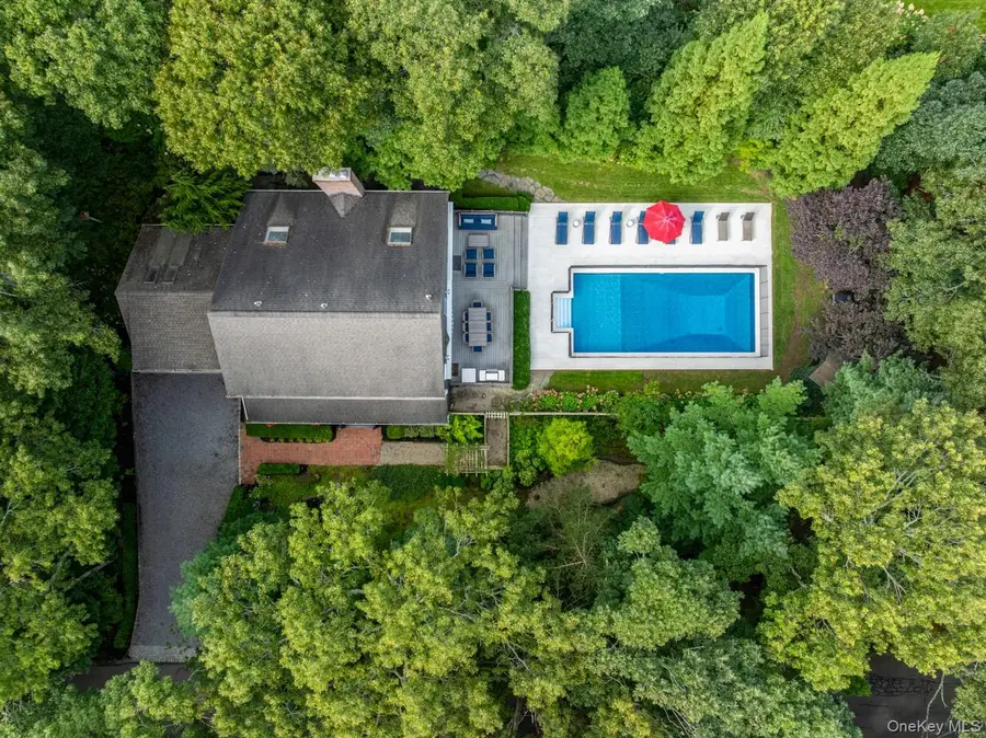 37 Barnes Avenue, East Hampton, NY 11937 - #3
