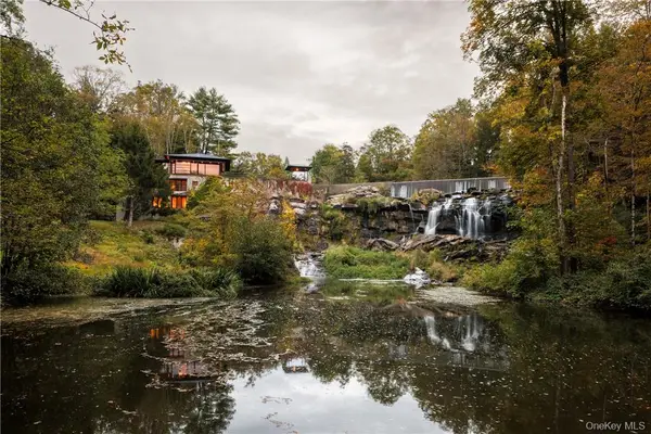 Address Withheld By Seller, Rhinebeck, NY 12572