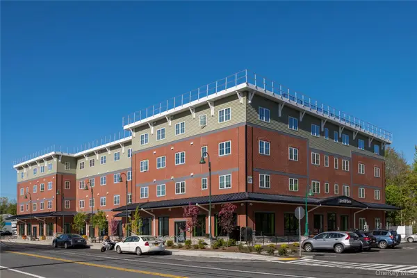 87 N Chestnut Street #206, New Paltz, NY 12561