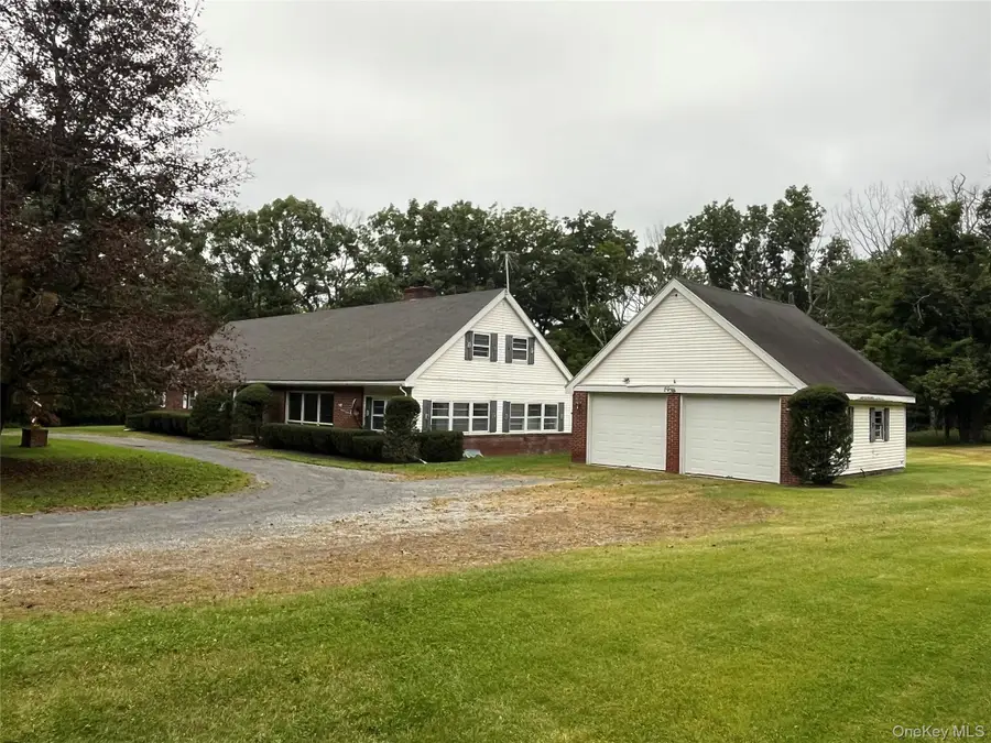 85 Daniele, Millbrook, NY 12545 - #2