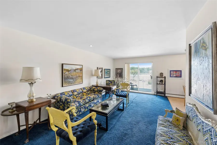 320 East Shore Road #30B, Great Neck, NY 11023 - #3