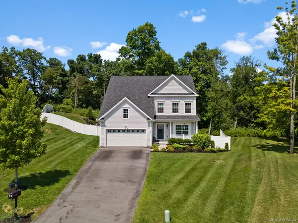 20 Karen Court, Poughkeepsie, NY 12603