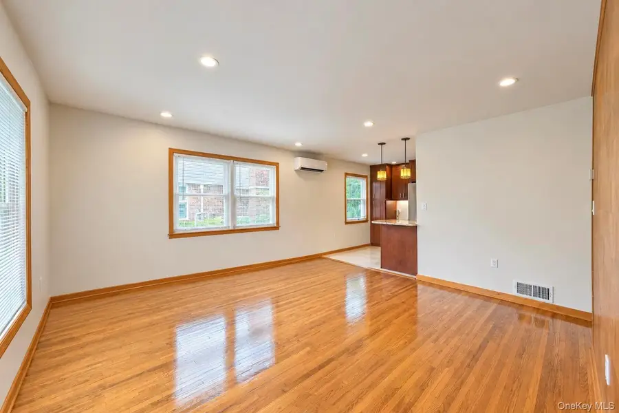 30 Mcalester Avenue, Hicksville, NY 11801 - #2