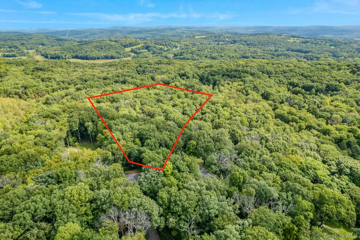 Contour Lane, Salt Point, NY 12578 - #1