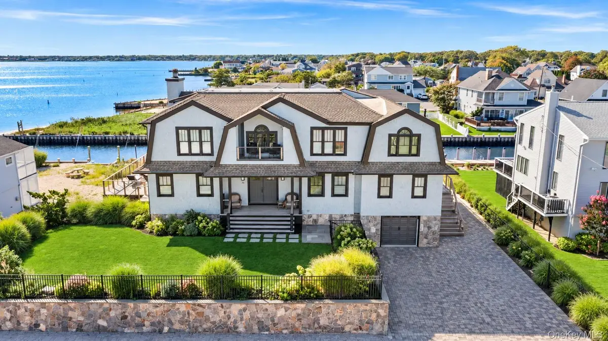 36 Shinnecock Road, East Quogue, NY 11942 - #1