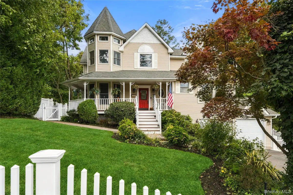 7 Platt Place, Huntington, NY 11743 - #1