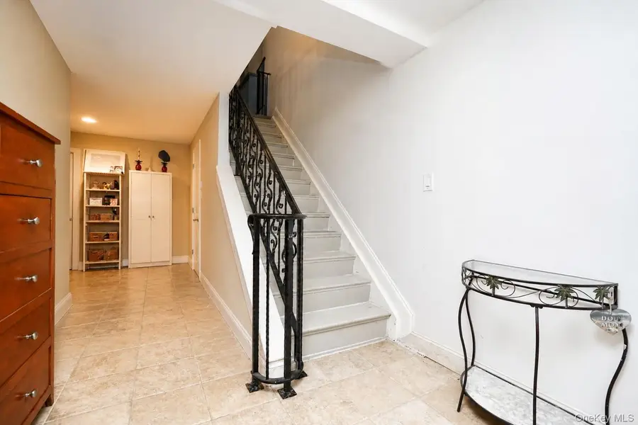176 Beach 101st Street #4A, Rockaway Park, NY 11694 - #3