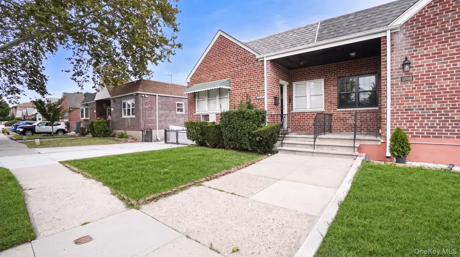 1008 Huntington Avenue, Bronx, NY 10465 - #2