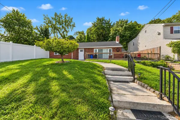 19 Cottage Avenue, Newburgh, NY 12550