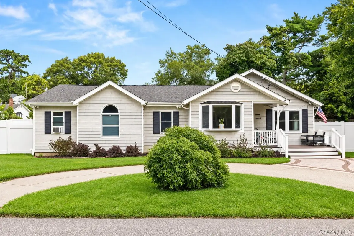 5 Charles Court, Lake Ronkonkoma, NY 11779 - #1