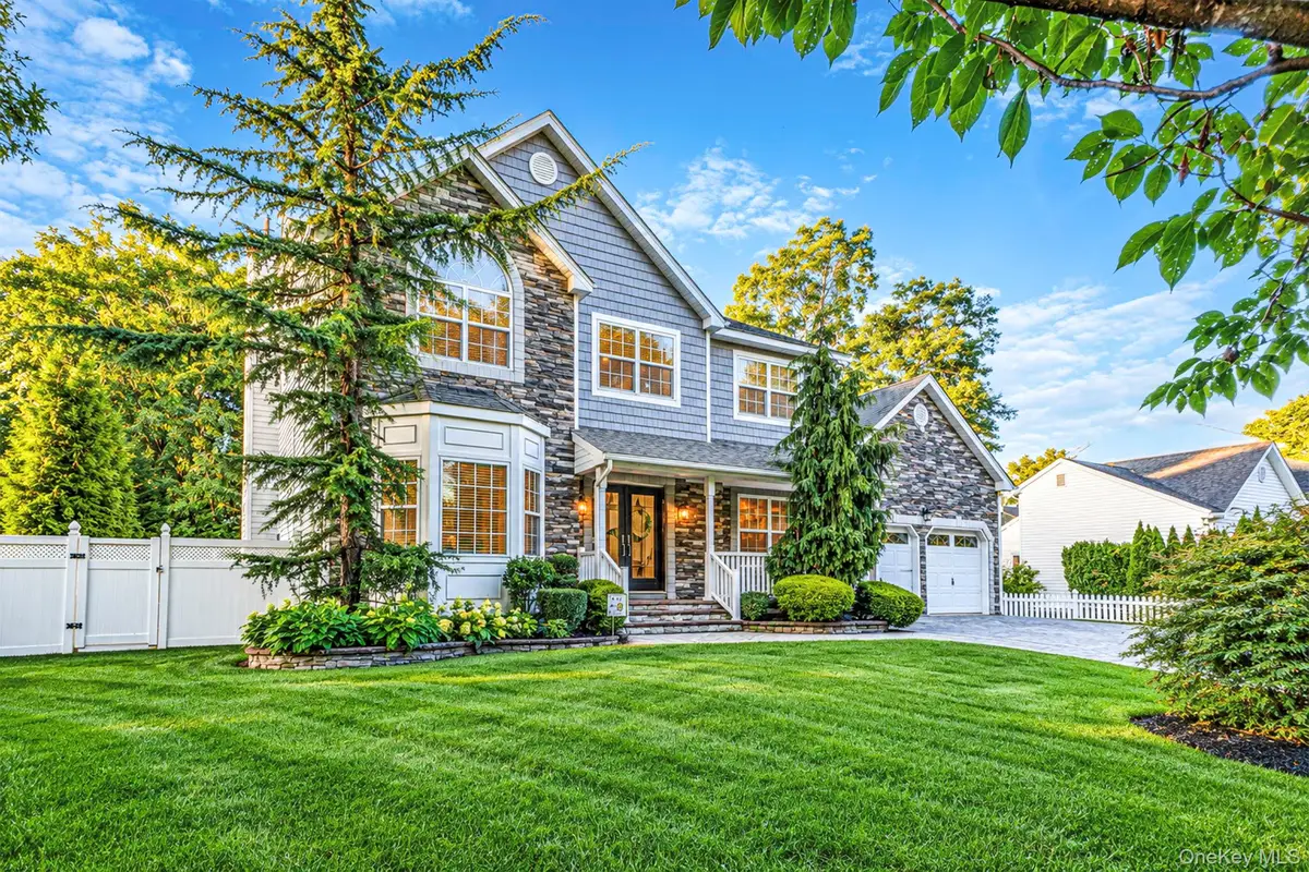 4 Crystal Brook Court, Nesconset, NY 11767 - #1