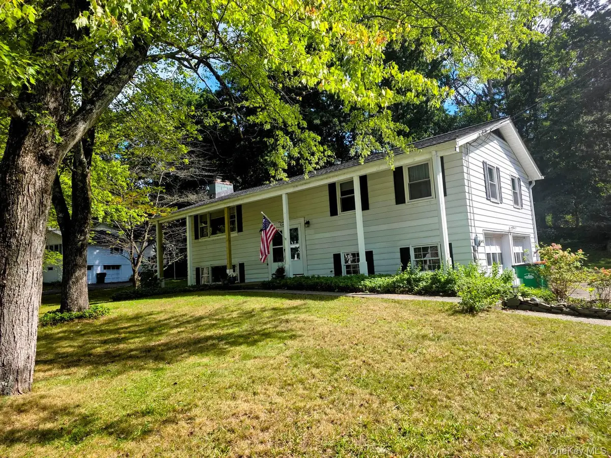 28 Robert Drive, Hyde Park, NY 12538 - #1