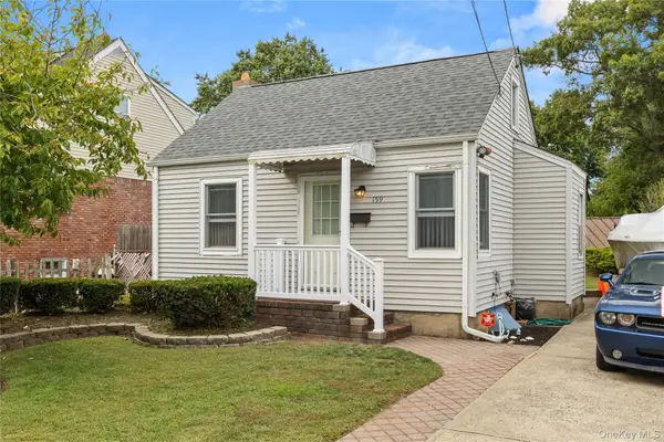 159 Neptune Avenue, West Babylon, NY 11704