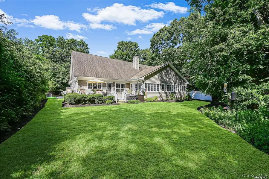 828 Pondview Road, Riverhead, NY 11901 - #3