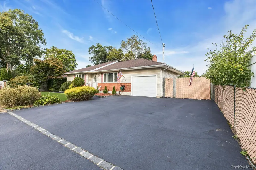 57 Commercial Avenue, East Islip, NY 11730 - #3