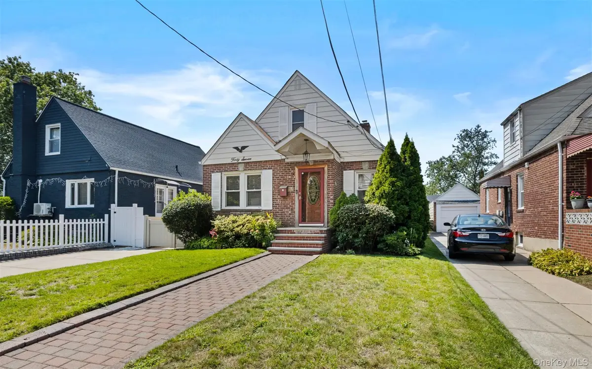 47 Alden Avenue, Valley Stream, NY 11580 - #1