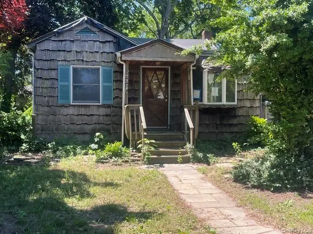 82 4th Street, Lake Ronkonkoma, NY 11779 - #1