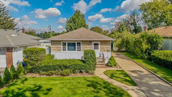 29 Prospect Avenue, Lynbrook, NY 11563