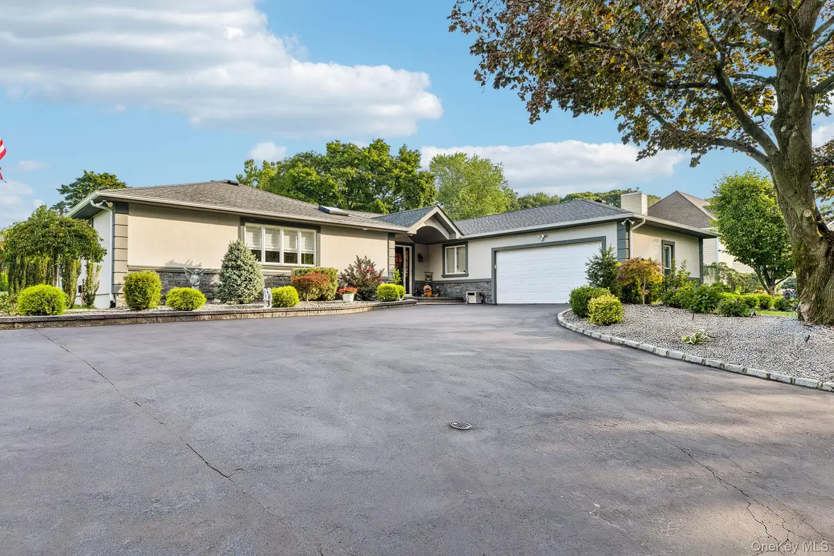 5 Corwin Court, Dix Hills, NY 11746 - #1
