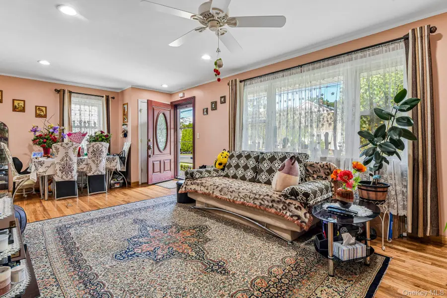 134 Baltimore Avenue, Massapequa, NY 11758 - #3