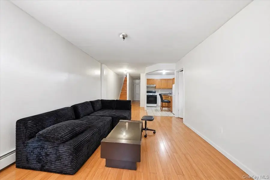 2050 Arthur Avenue, Bronx, NY 10457 - #3