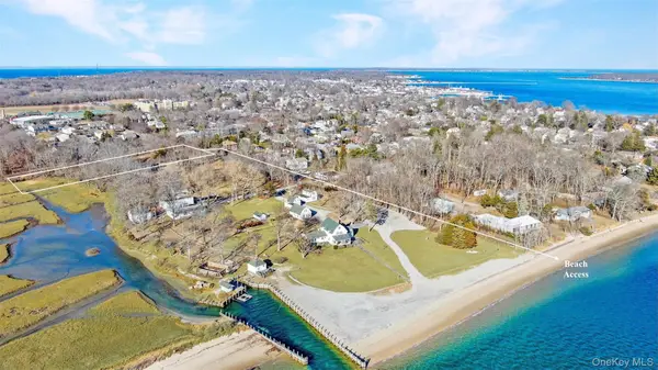 1080 9th Street, Greenport, NY 11944