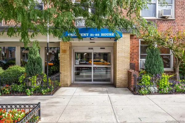 31-85 Crescent Street #516, Astoria, NY 11106