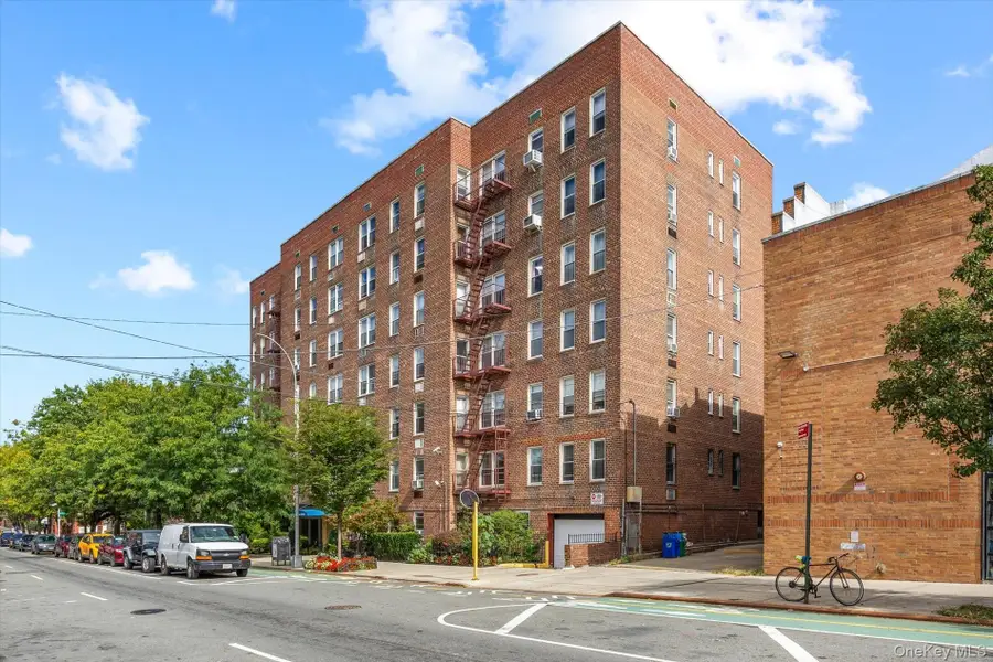 31-85 Crescent Street #516, Astoria, NY 11106 - #2