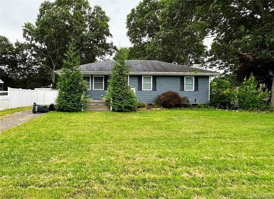 44 Floradora Drive, Mastic, NY 11950 - #2
