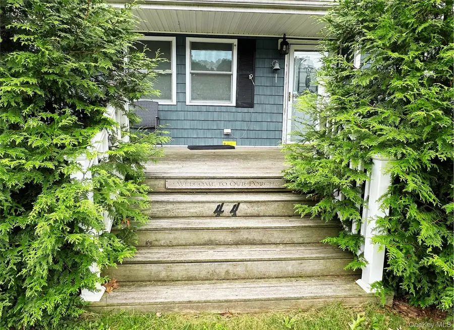 44 Floradora Drive, Mastic, NY 11950 - #3