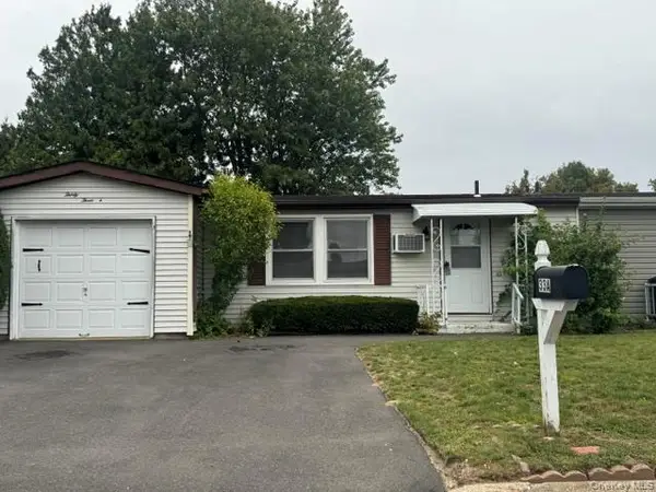 33a Limetree Drive, Manorville, NY 11949