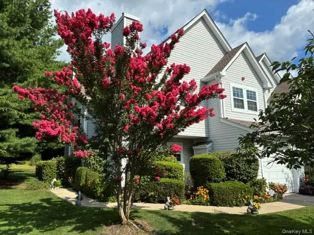 208 Erik Drive, East Setauket, NY 11733 - #3