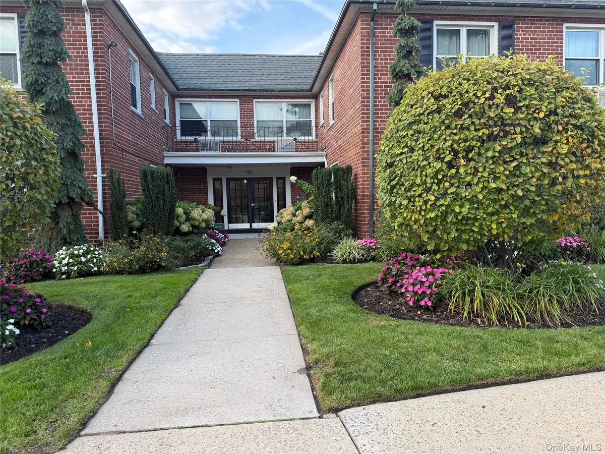 120 S Park Avenue #2-B, Rockville Centre, NY 11570 - #1