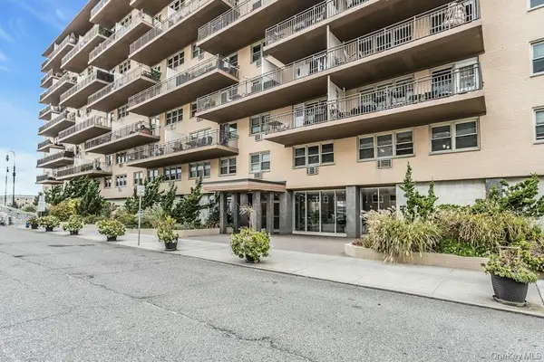 25 Neptune Boulevard #2nd Floor Apt. E, Long Beach, NY 11561