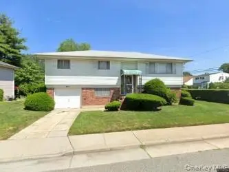 9 Gertrude Street, Hempstead, NY 11550