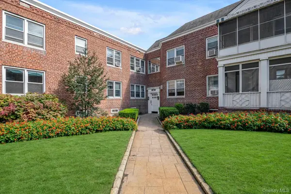 1367 Broadway #B17, Hewlett, NY 11557