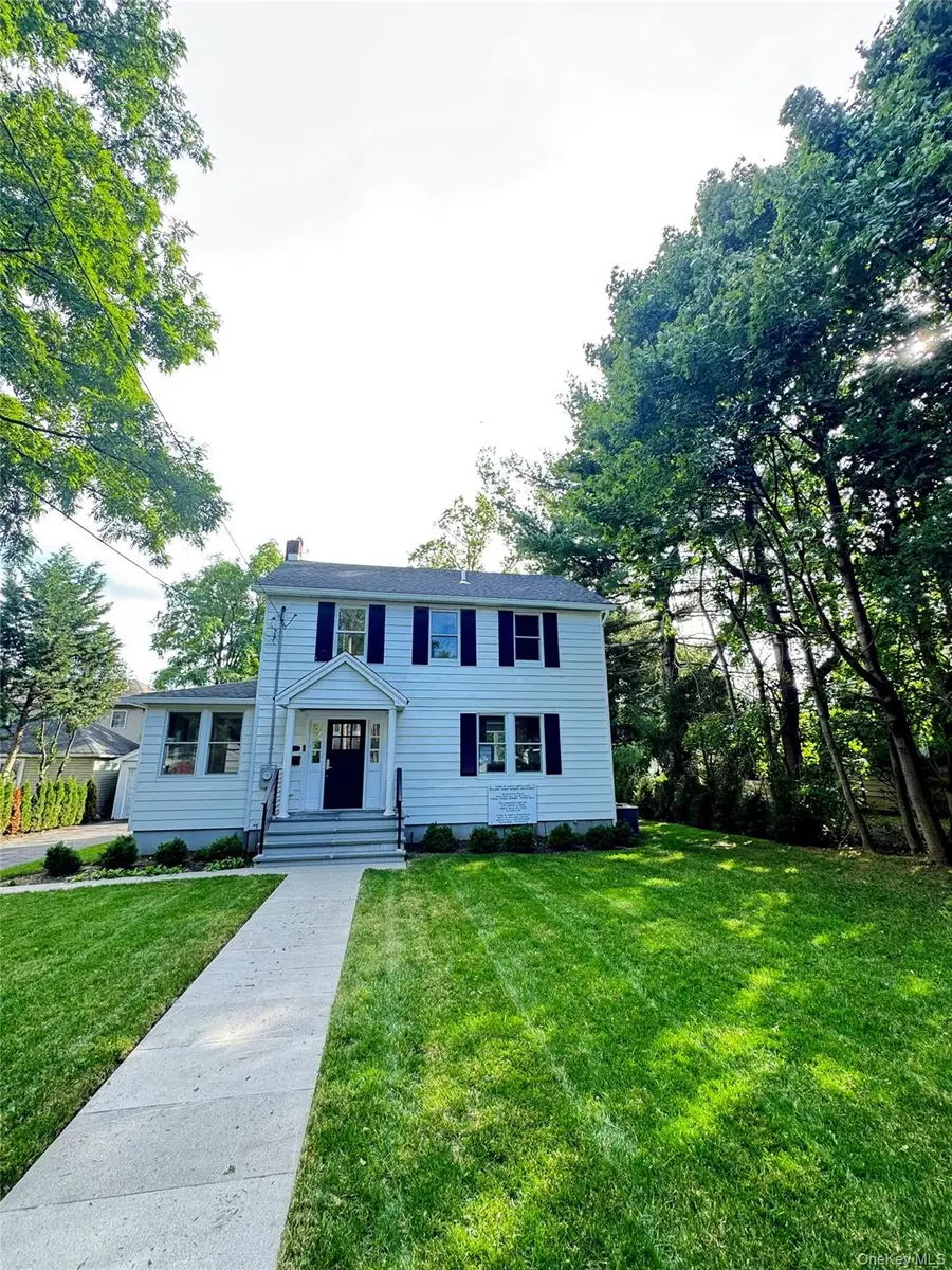 118 Willow Street, Roslyn Heights, NY 11577 - #3