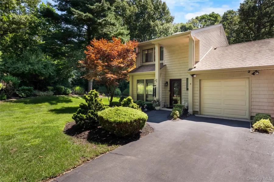 4 Lyndon Court, Bohemia, NY 11716 - #2