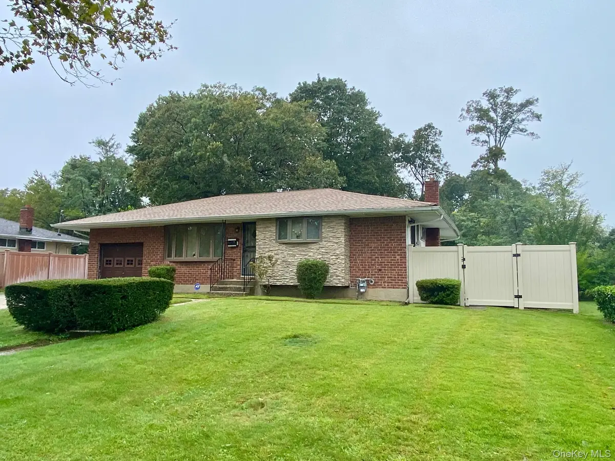12 Marie Crescent, Commack, NY 11725 - #1