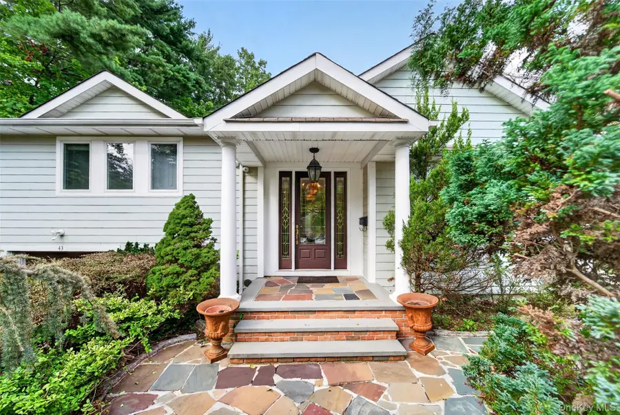 43 Fernwood Lane, Roslyn, NY 11576 - #2