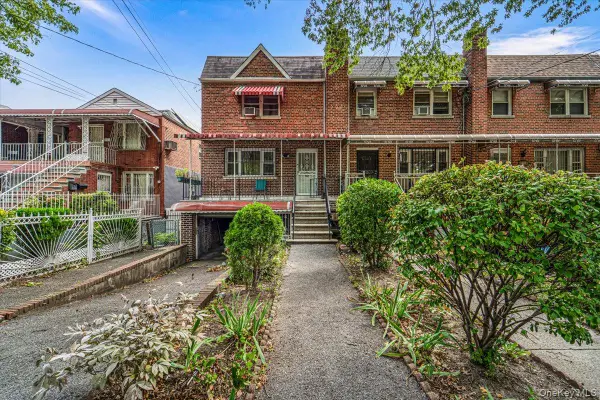 3118 Eastchester Road, Bronx, NY 10469