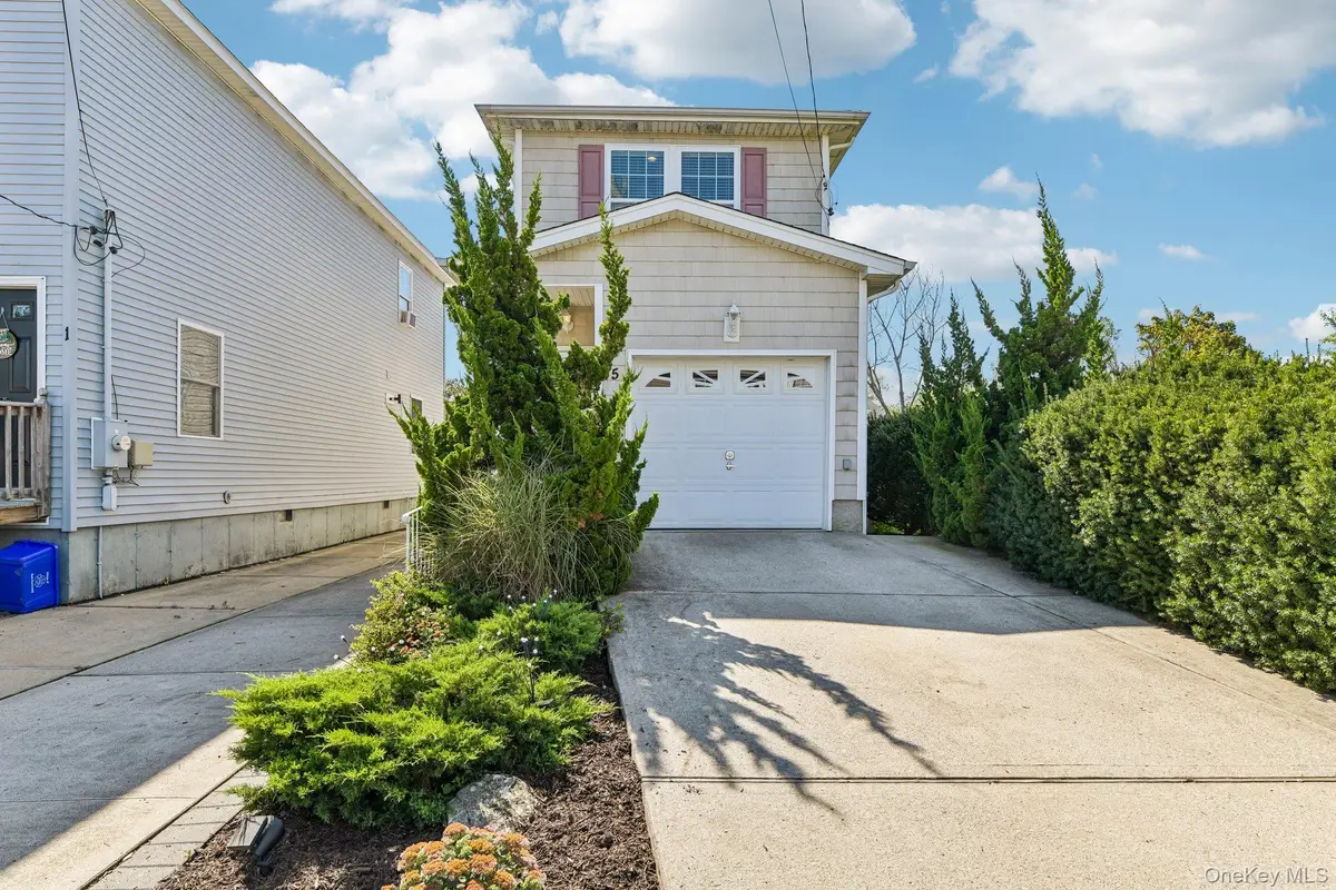 5 Martin Street W, East Rockaway, NY 11518 - #1